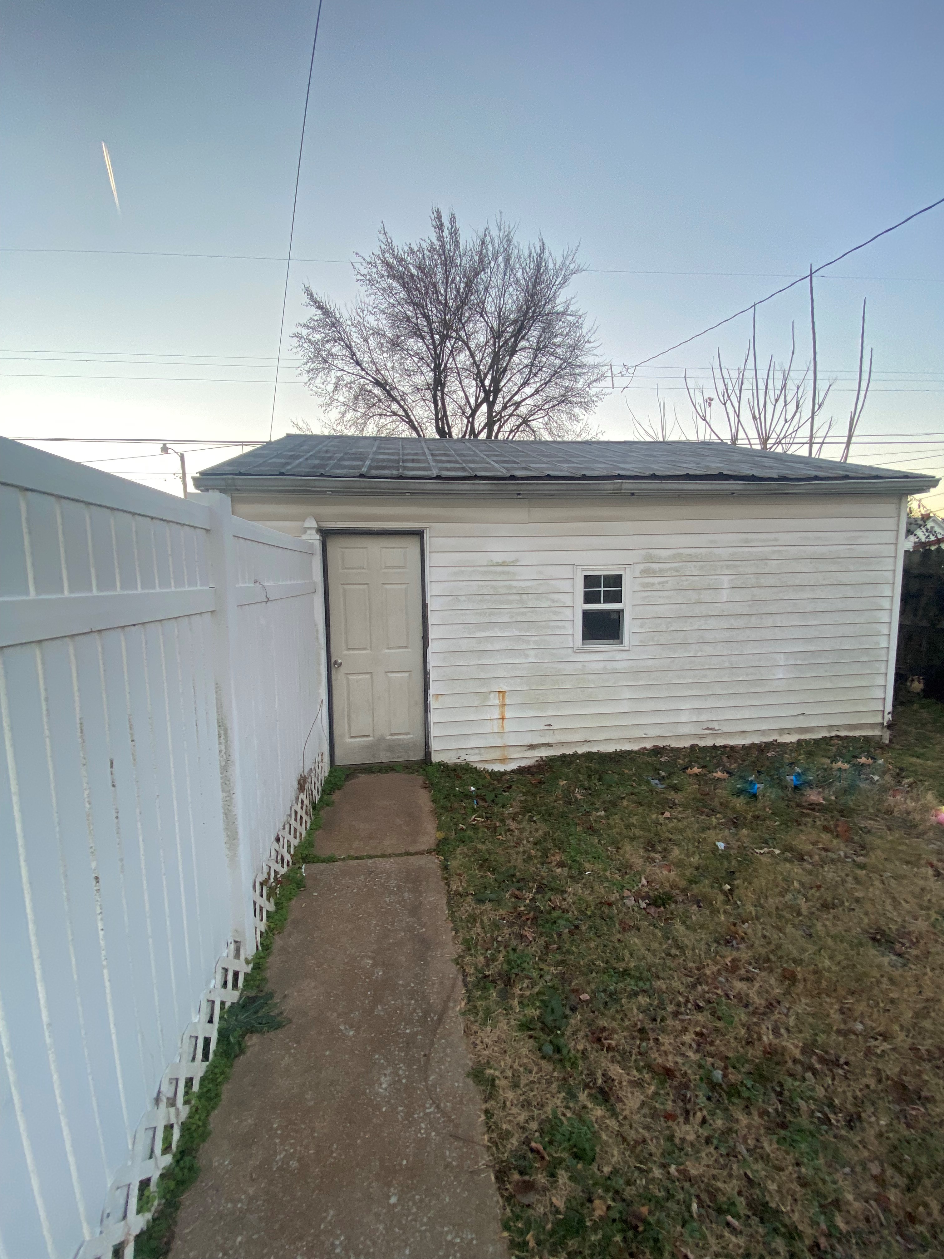 106 S 18th St Belleville IL 62226