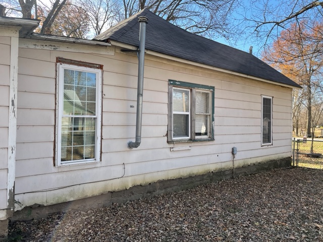 109 S Independence Ave Dearing KS 67340