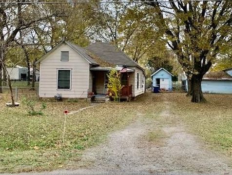 109 S Independence Ave Dearing KS 67340