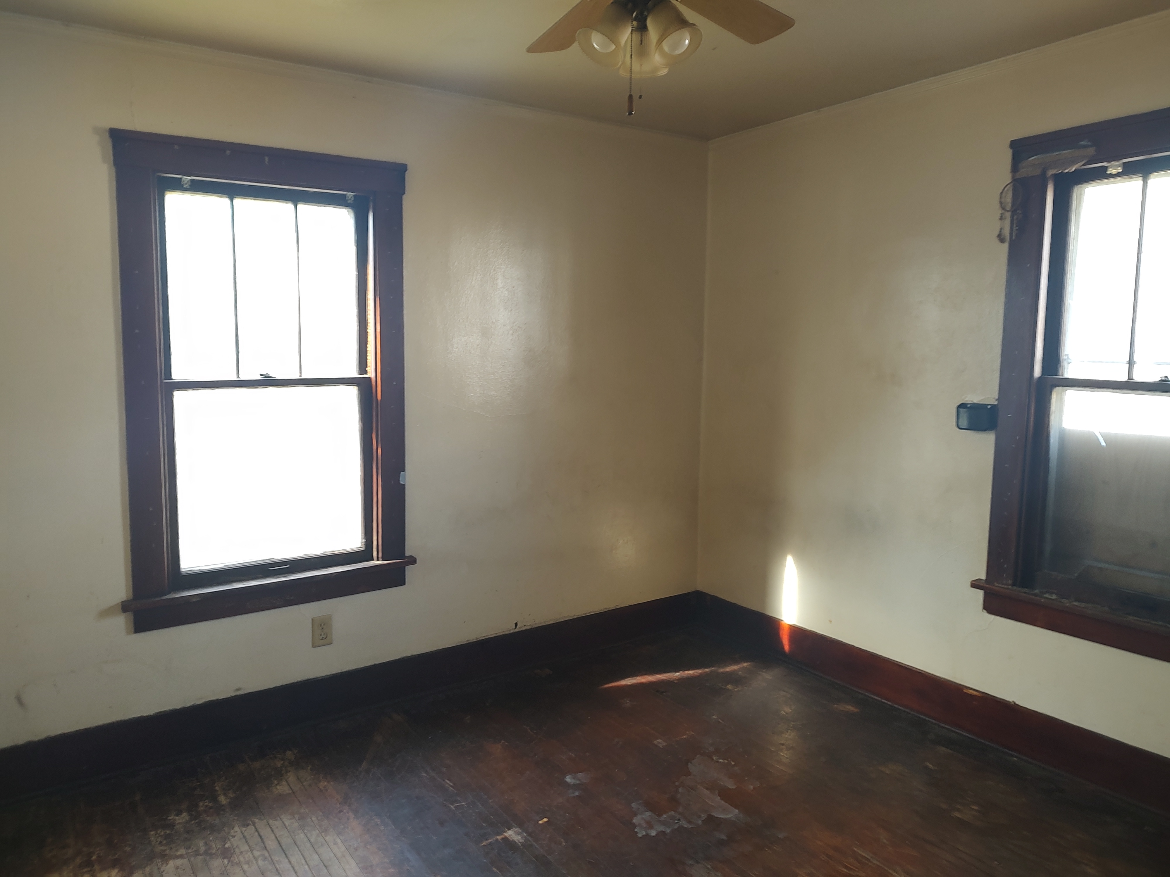 1828 W Latrobe St Peoria IL 61605