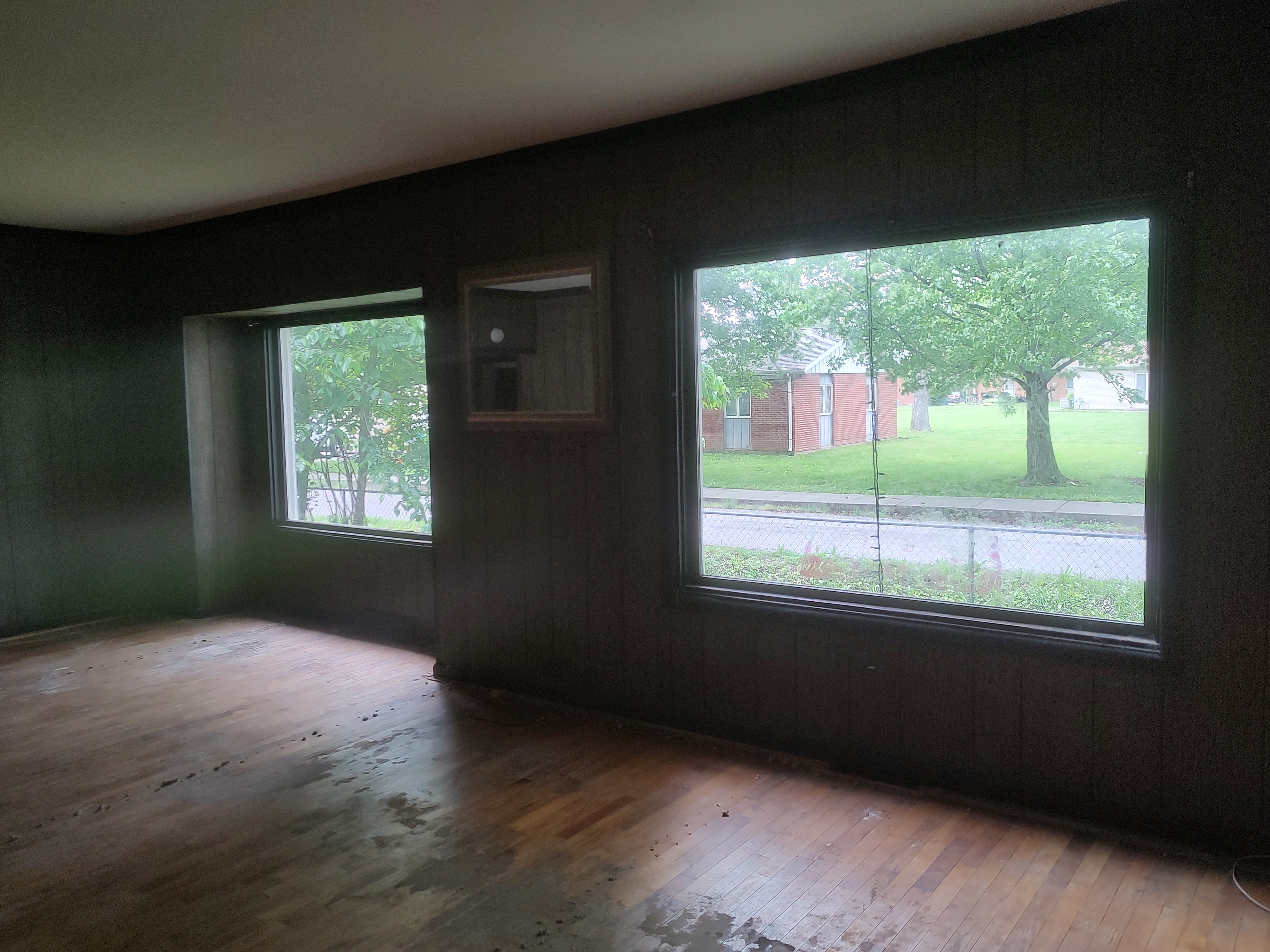 909 Fairland Street Benton IL 62812