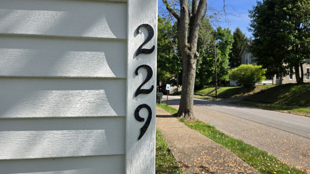 229 - 227 N 6th St Cambridge OH 43725