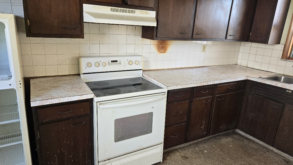 702 Maple Street, South Fork, PA 15956