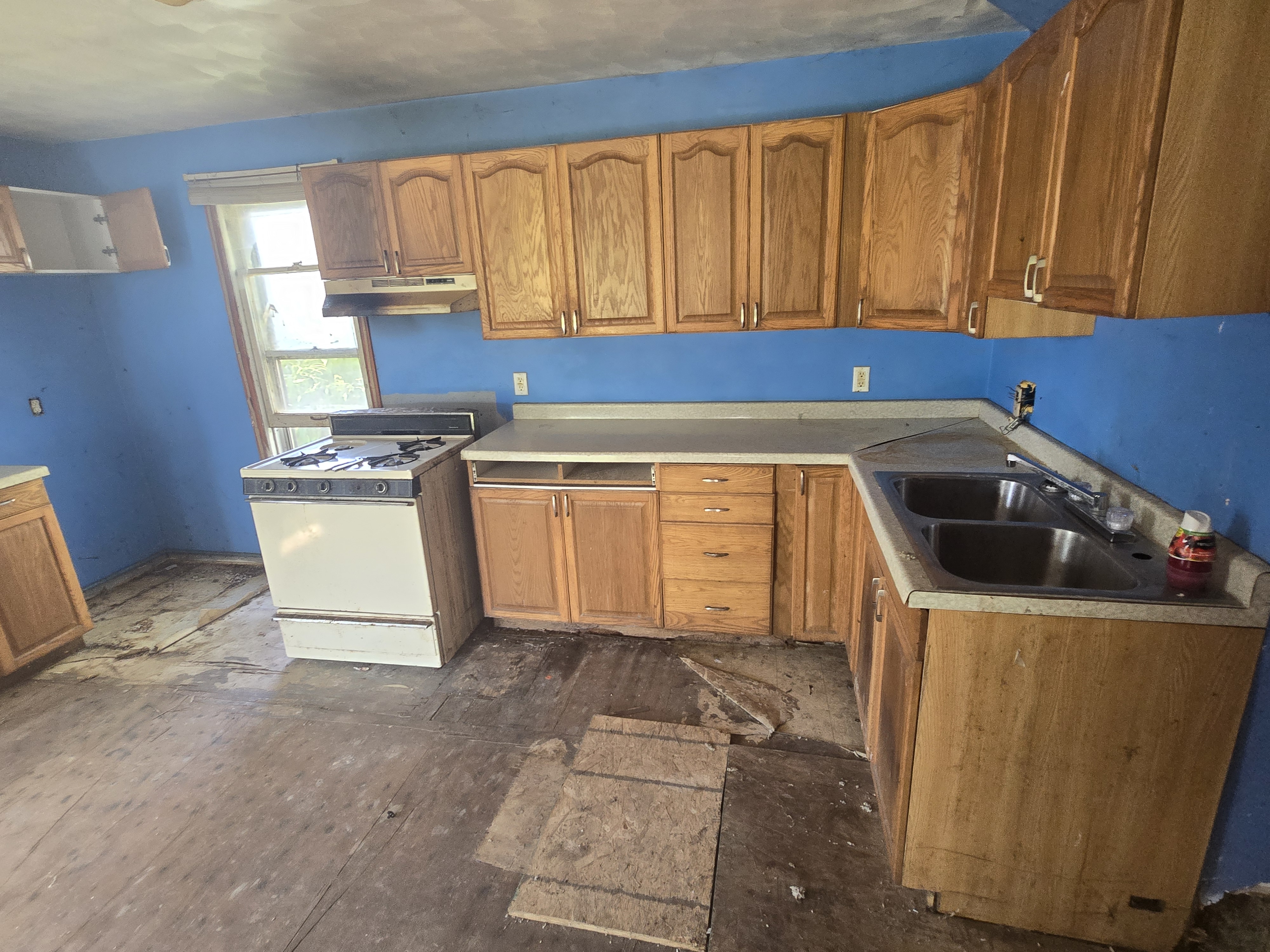 109 N Roads St Mt Union IA 52644