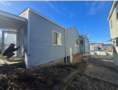 2210 Lane E, Wheeling, WV 26003