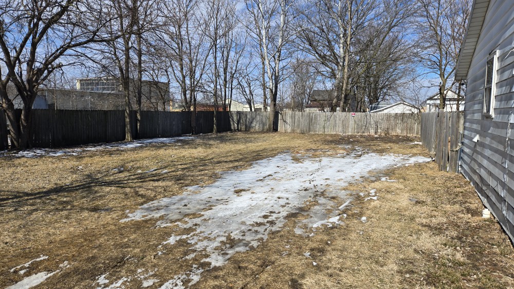 418 W 7th St Muncie IN 47302
