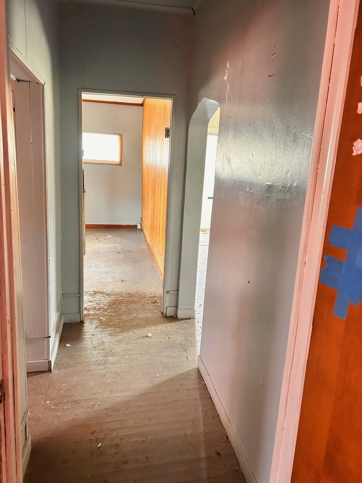 1410 E Poplar St West Frankfort IL 62896