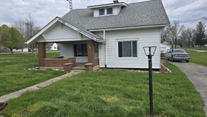 112 W Beckett St Hymera IN 47855
