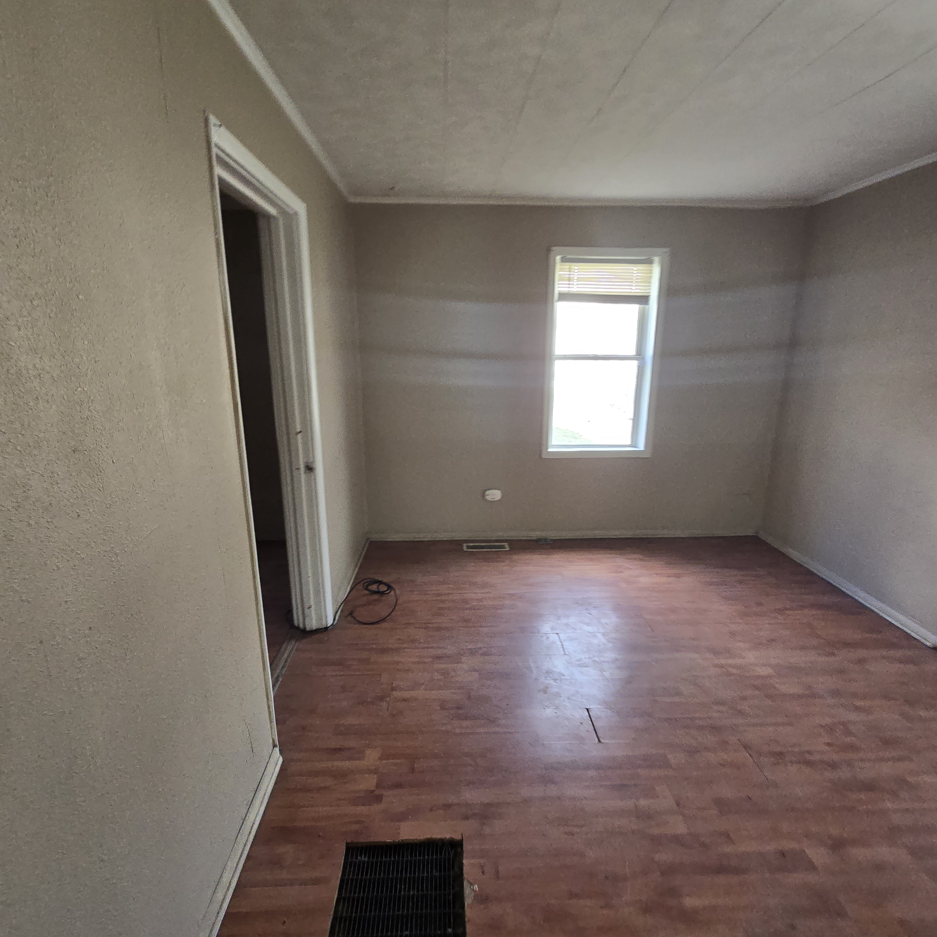 619 NE Rock Island Peoria IL 61603