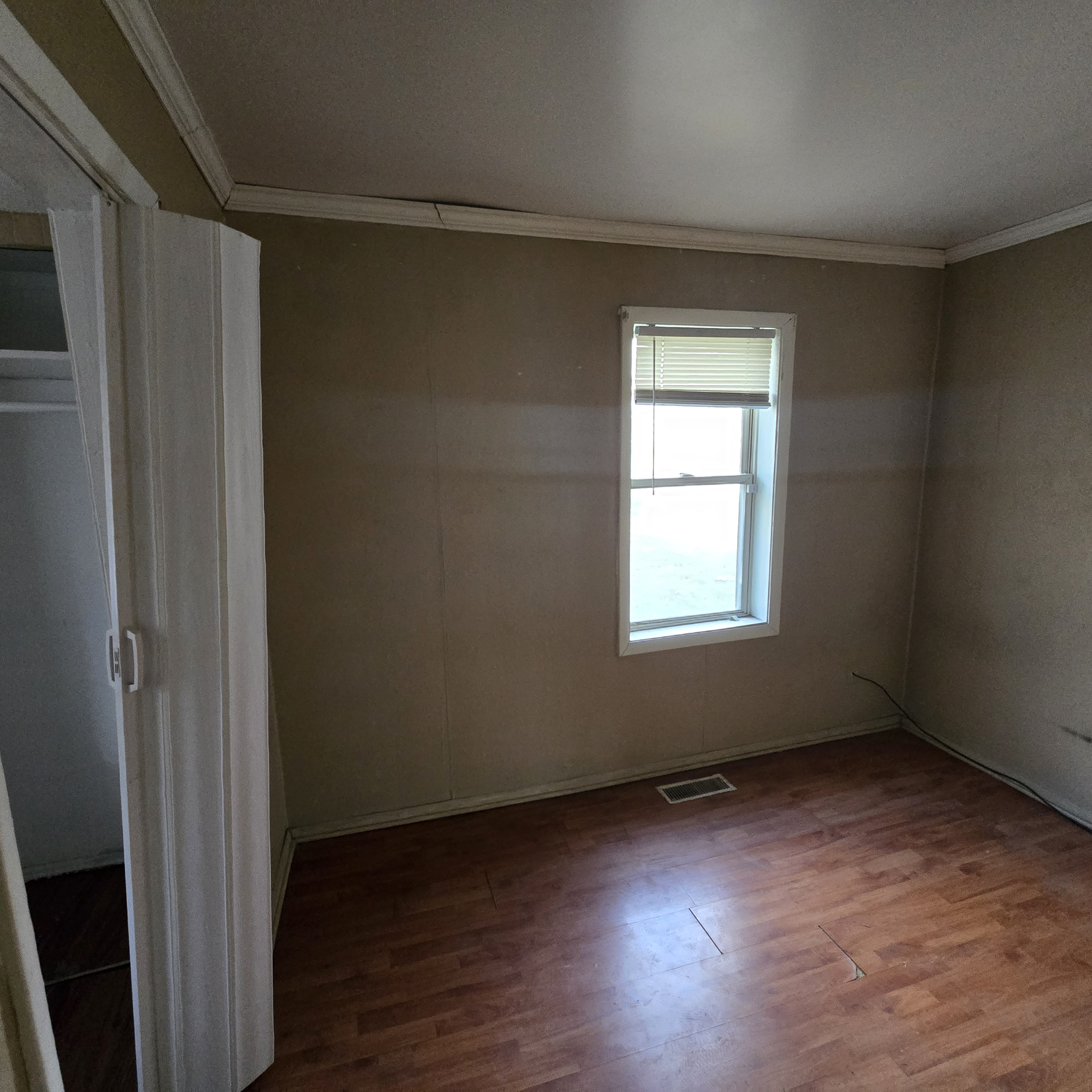 619 NE Rock Island Peoria IL 61603