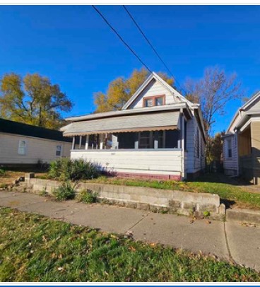 1507 S Livingston St Peoria IL 61605