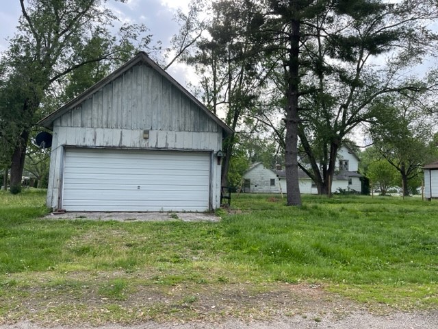 205 5th St E Hammond IL 61929