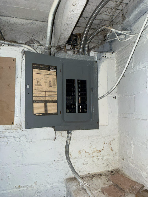 2831 Elm St Toledo OH 43608