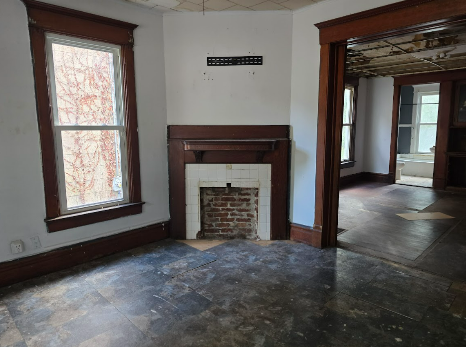 1825 N Peoria Ave Peoria IL 61603