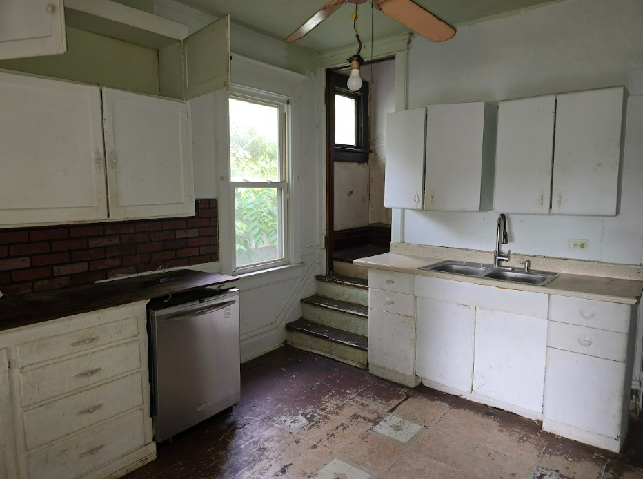 1825 N Peoria Ave Peoria IL 61603