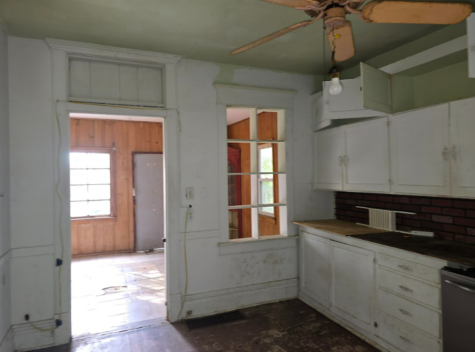 1825 N Peoria Ave Peoria IL 61603