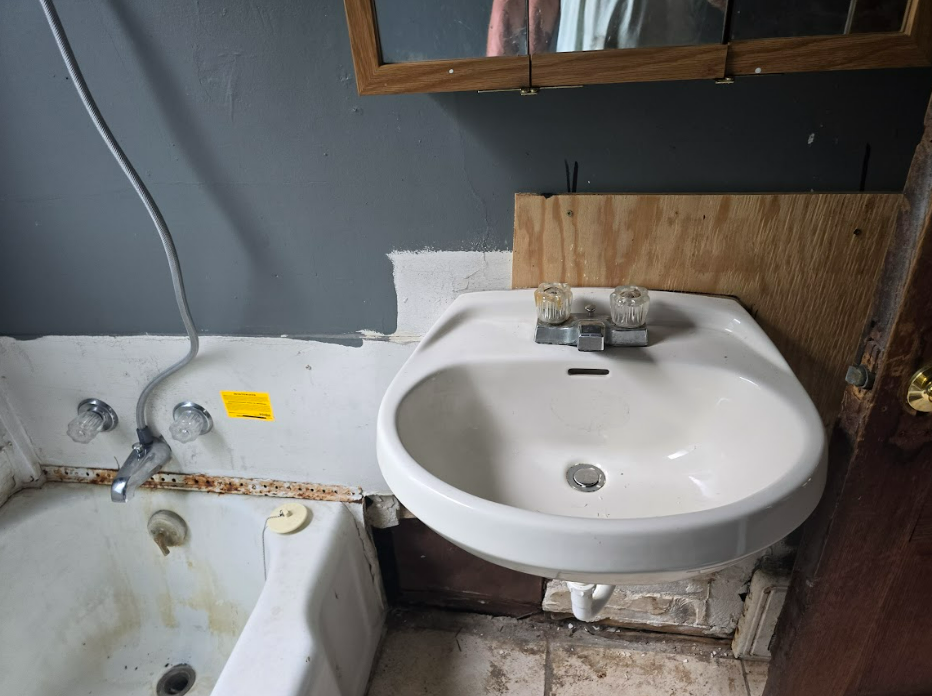 1825 N Peoria Ave Peoria IL 61603