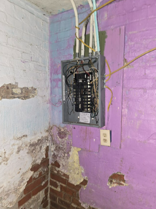 1825 N Peoria Ave Peoria IL 61603