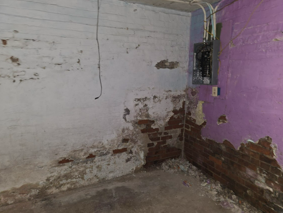 1825 N Peoria Ave Peoria IL 61603