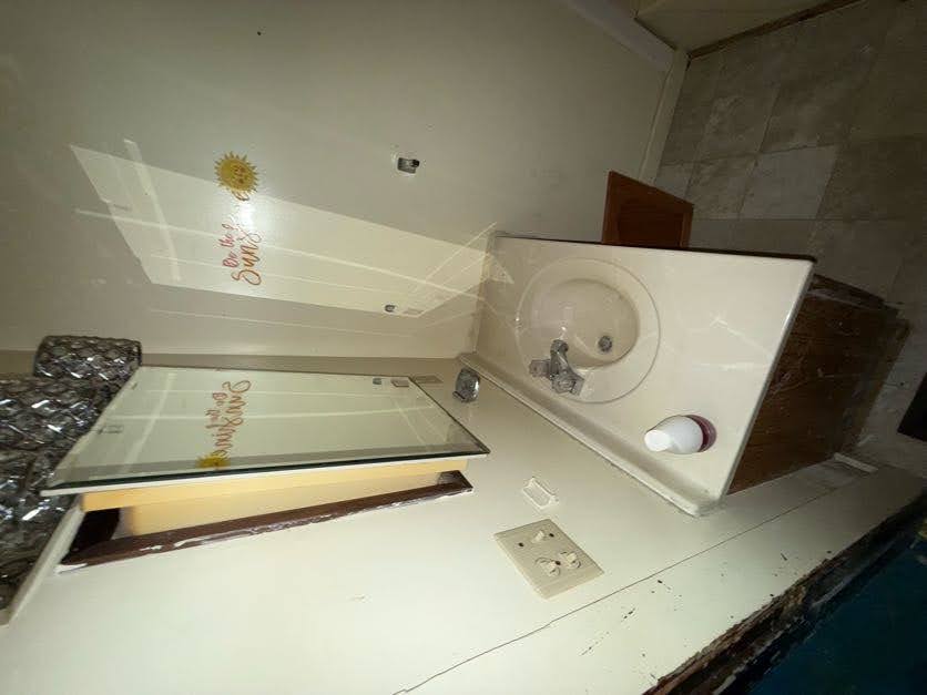 403 E Division St Decatur IL 62526