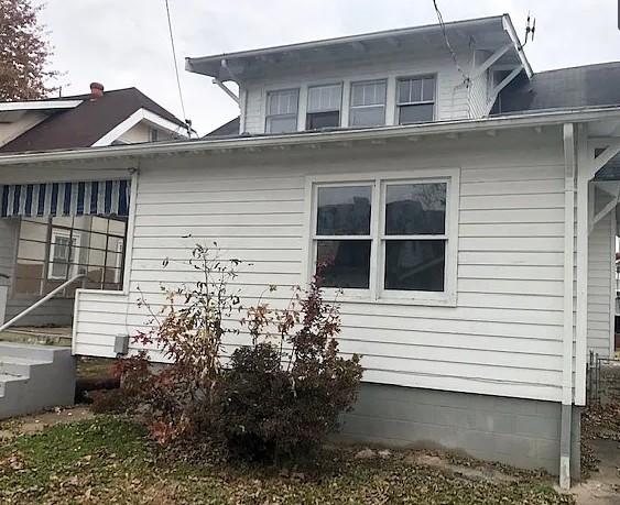 347 7th Ave W Huntington WV 25701