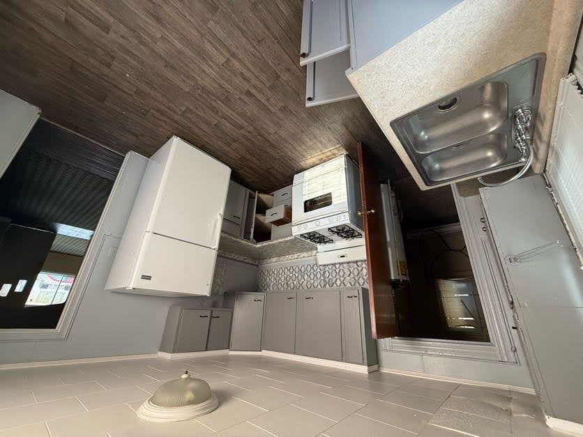 319 Dexter St, Toledo, OH 43608