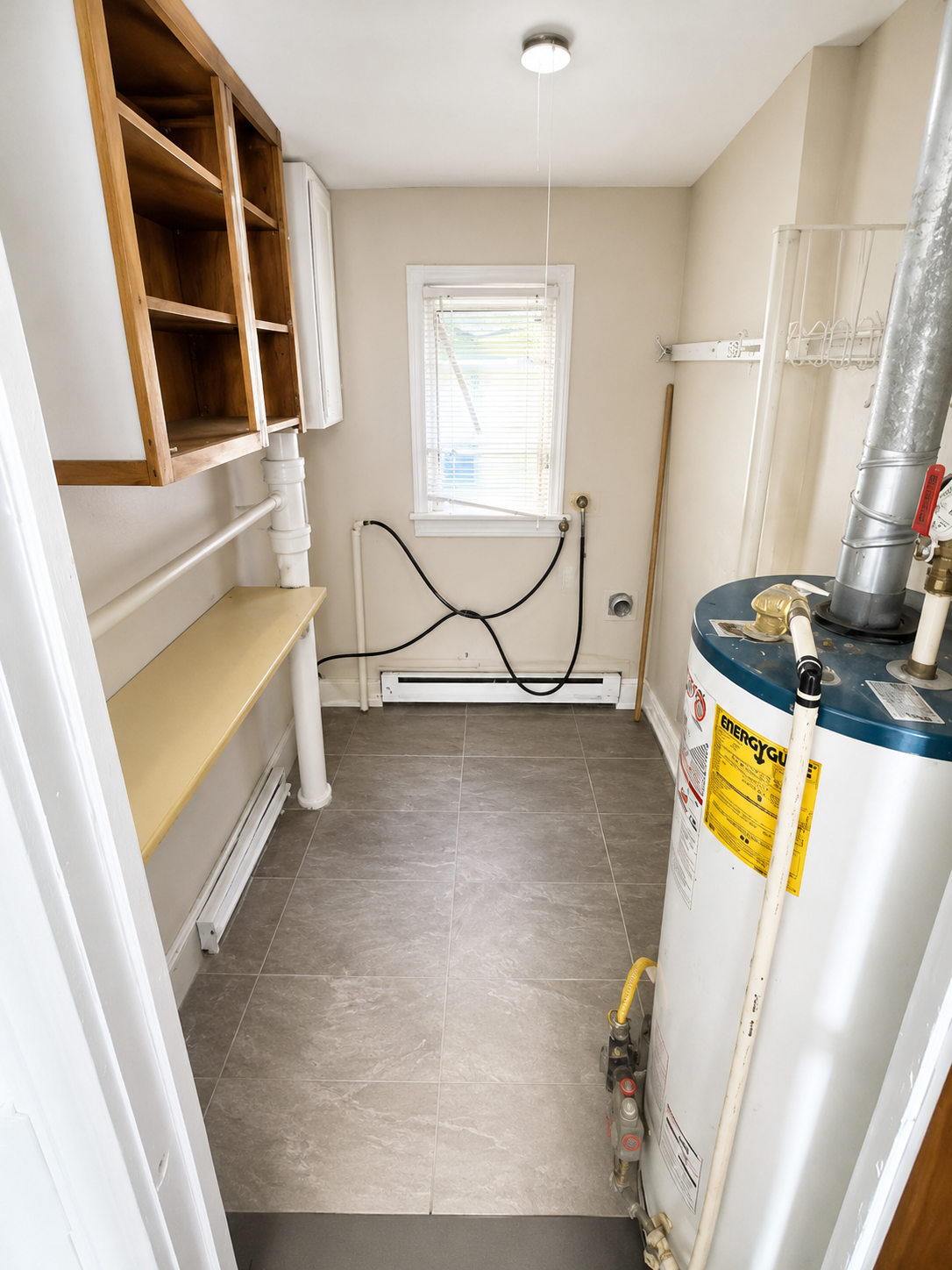 319 Dexter St, Toledo, OH 43608