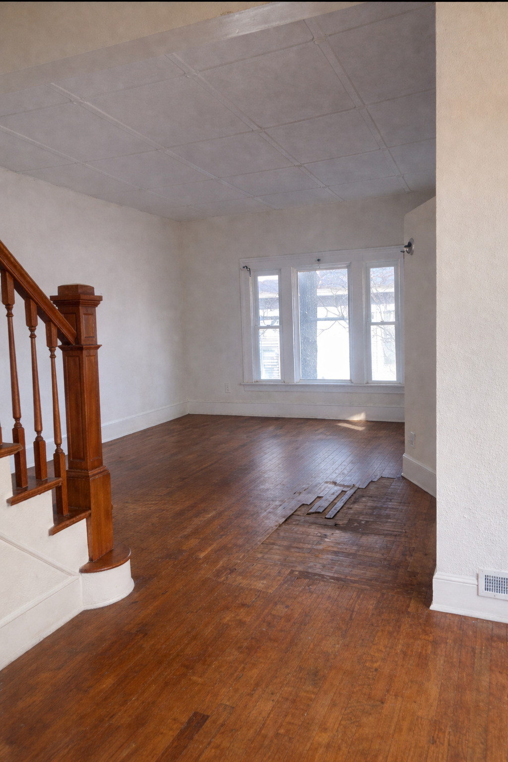 203 W Lindell St West Frankfort IL 62896