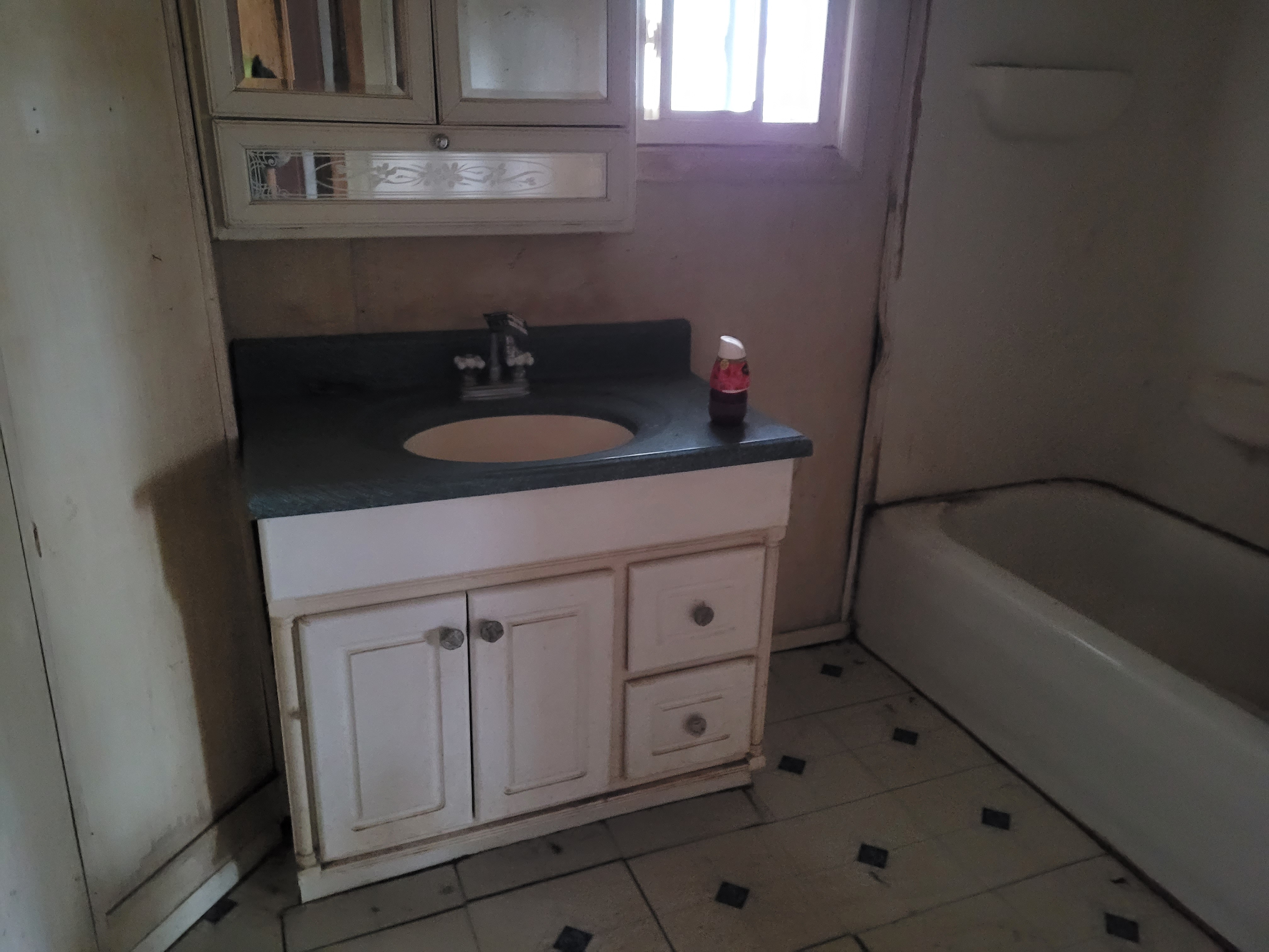 203 W Lindell St West Frankfort IL 62896