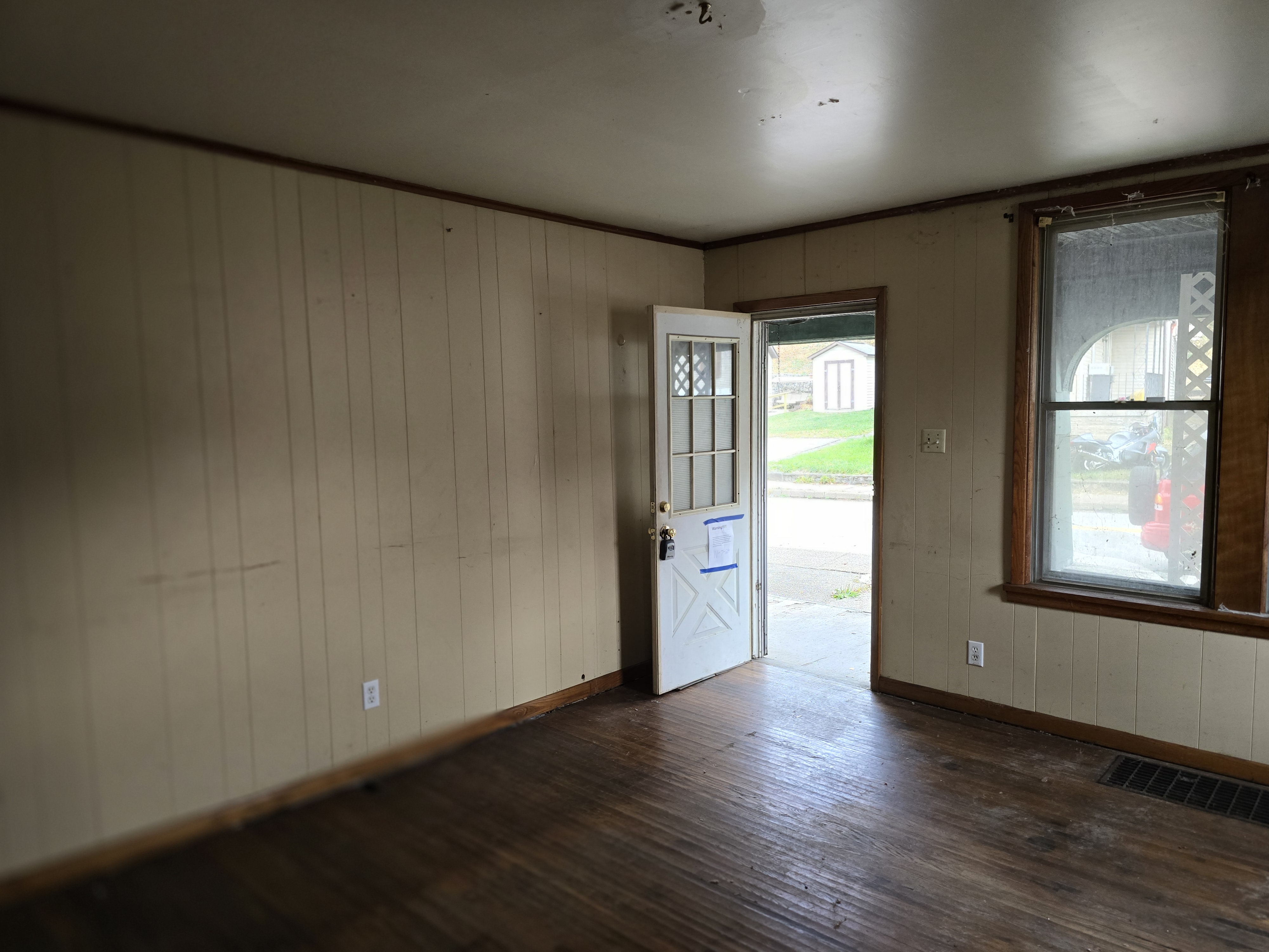 315 Marshall St McMenchen WV 26040