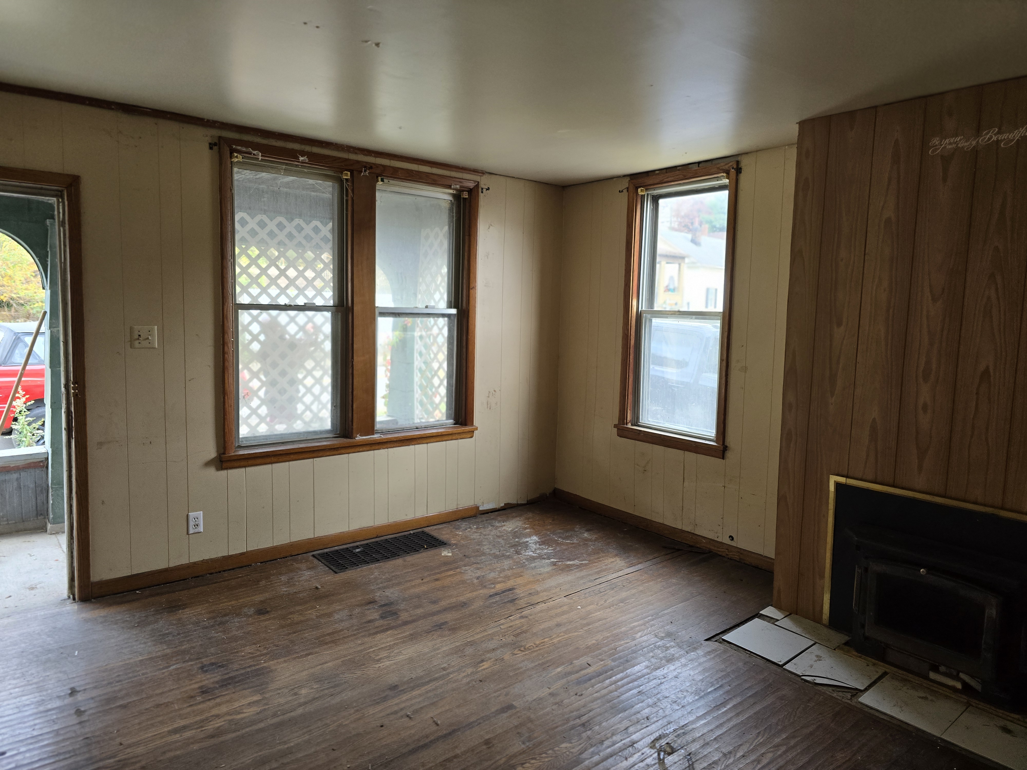 315 Marshall St McMenchen WV 26040