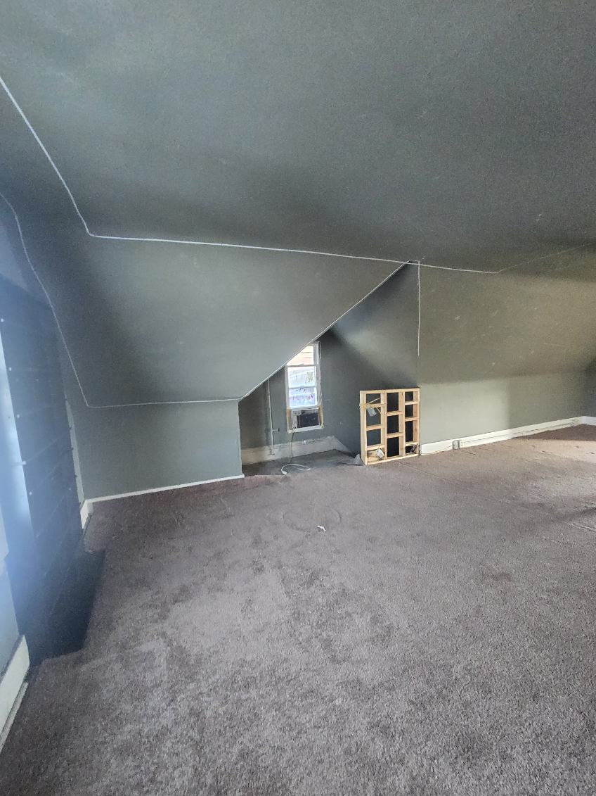 17 7th St Wheeling WV 26003