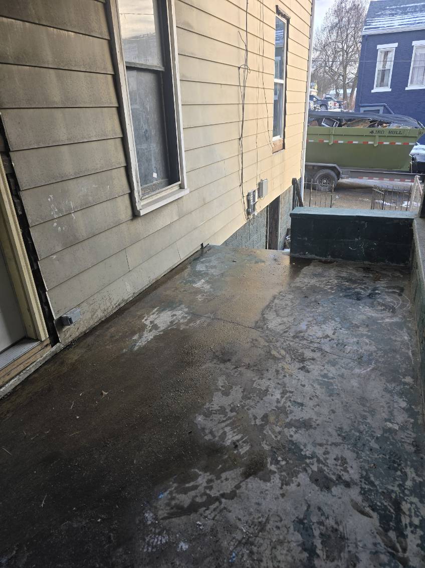 17 7th St Wheeling WV 26003