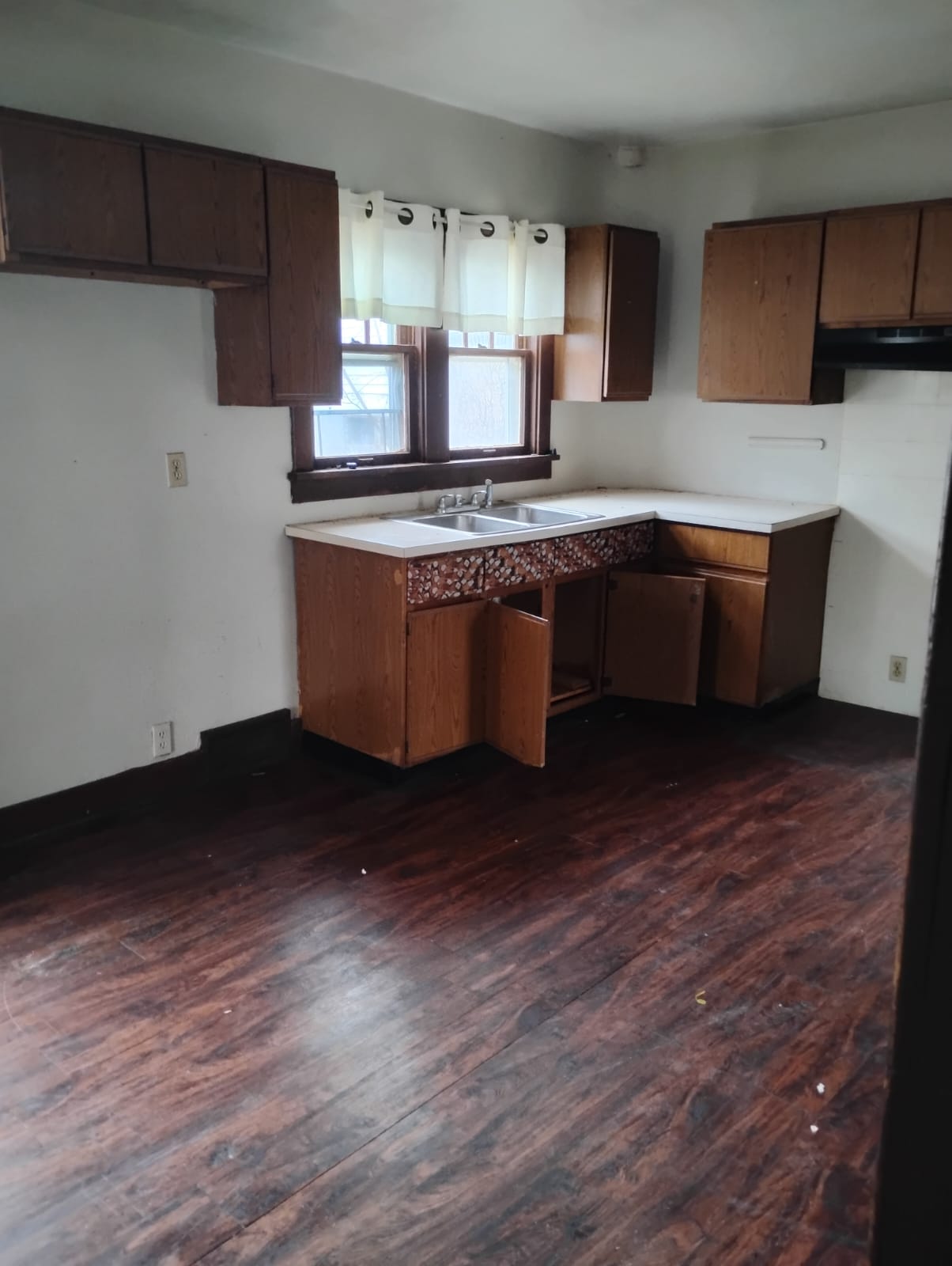 1825 S Kneer Ave Peoria IL 61605