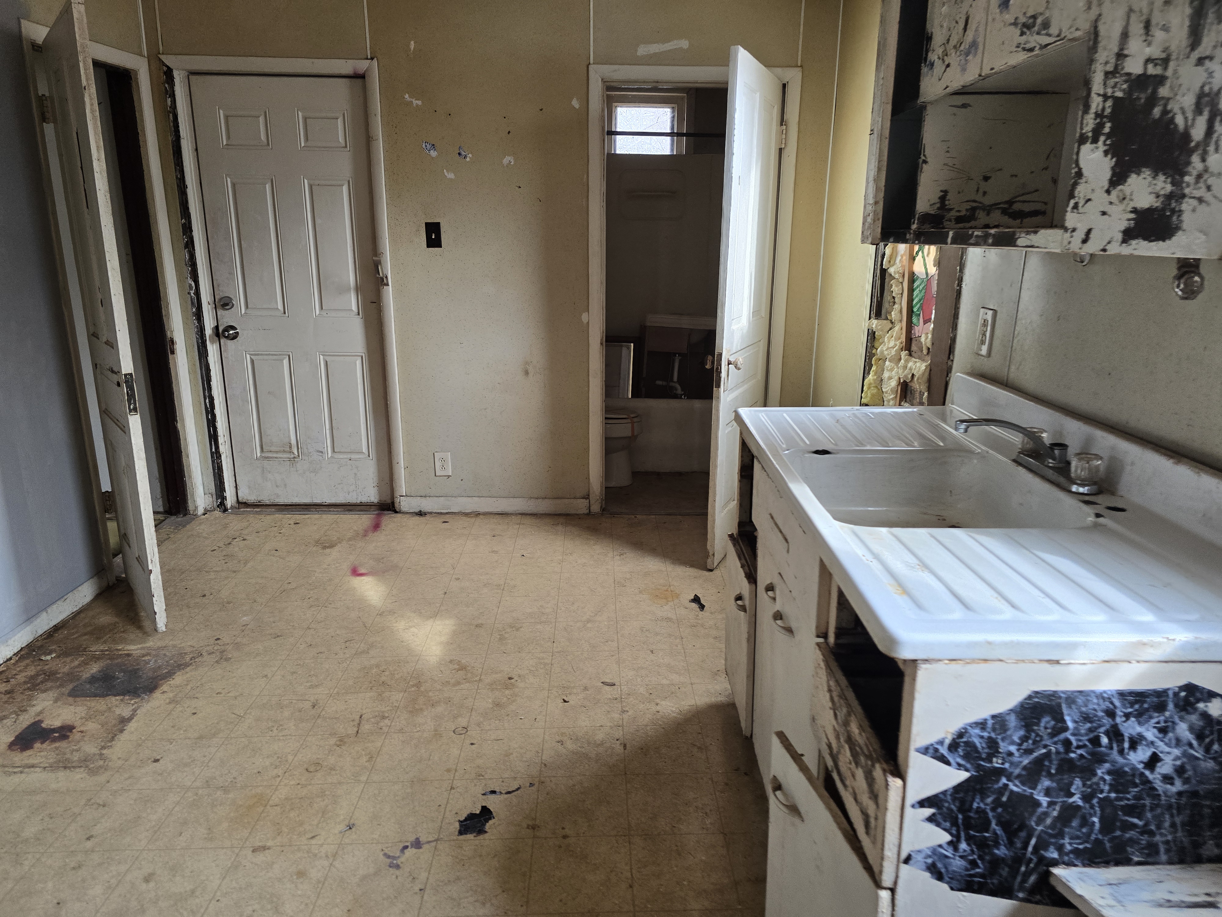 2011 W Ann St Peoria IL 61605