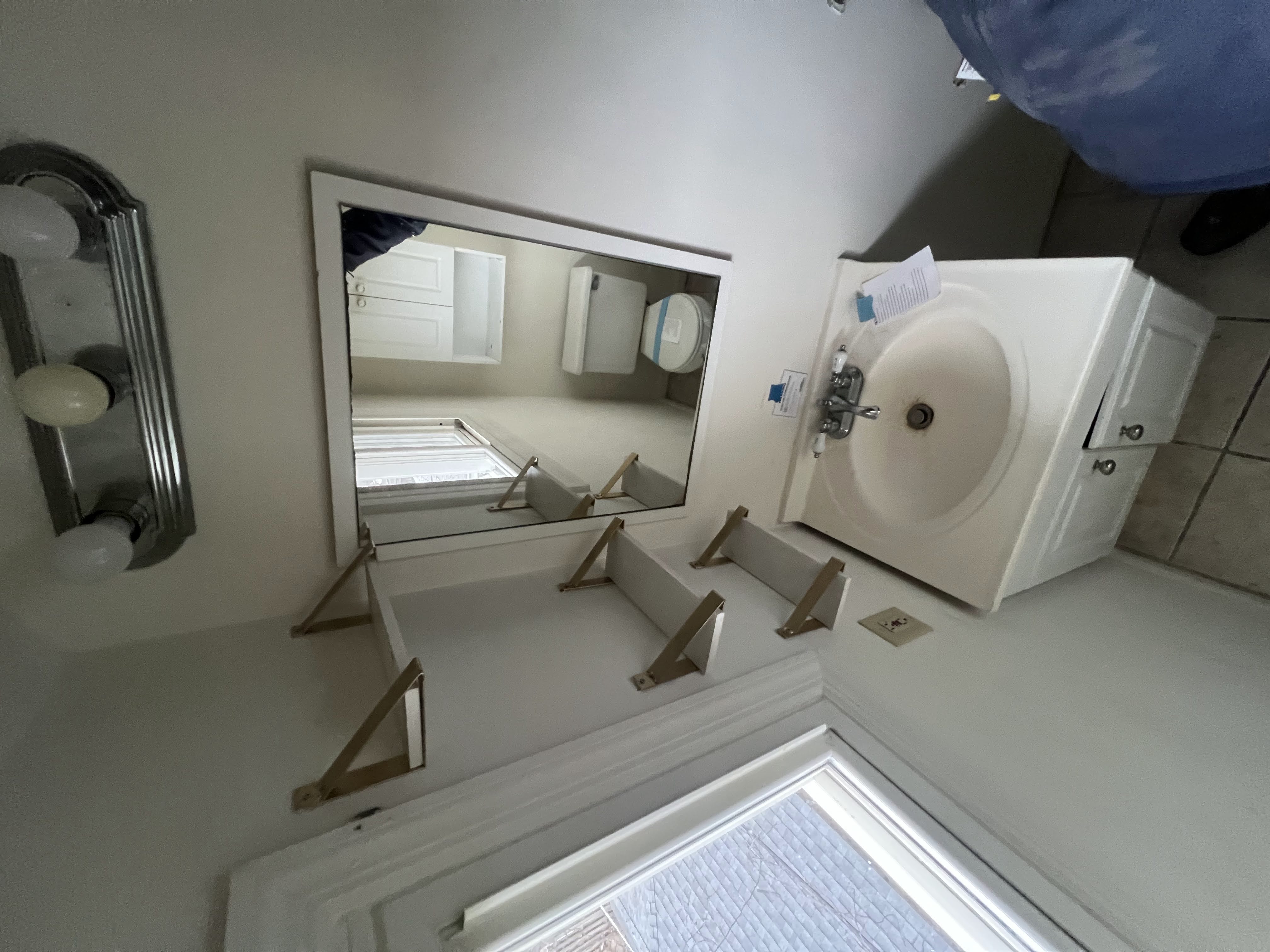 230 Locust St Ambridge, PA 15003