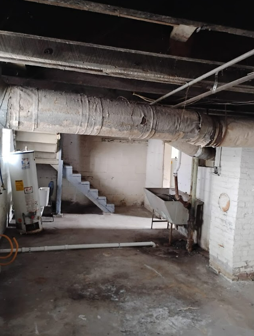 2214 N Linsley Ave Peoria IL 61604