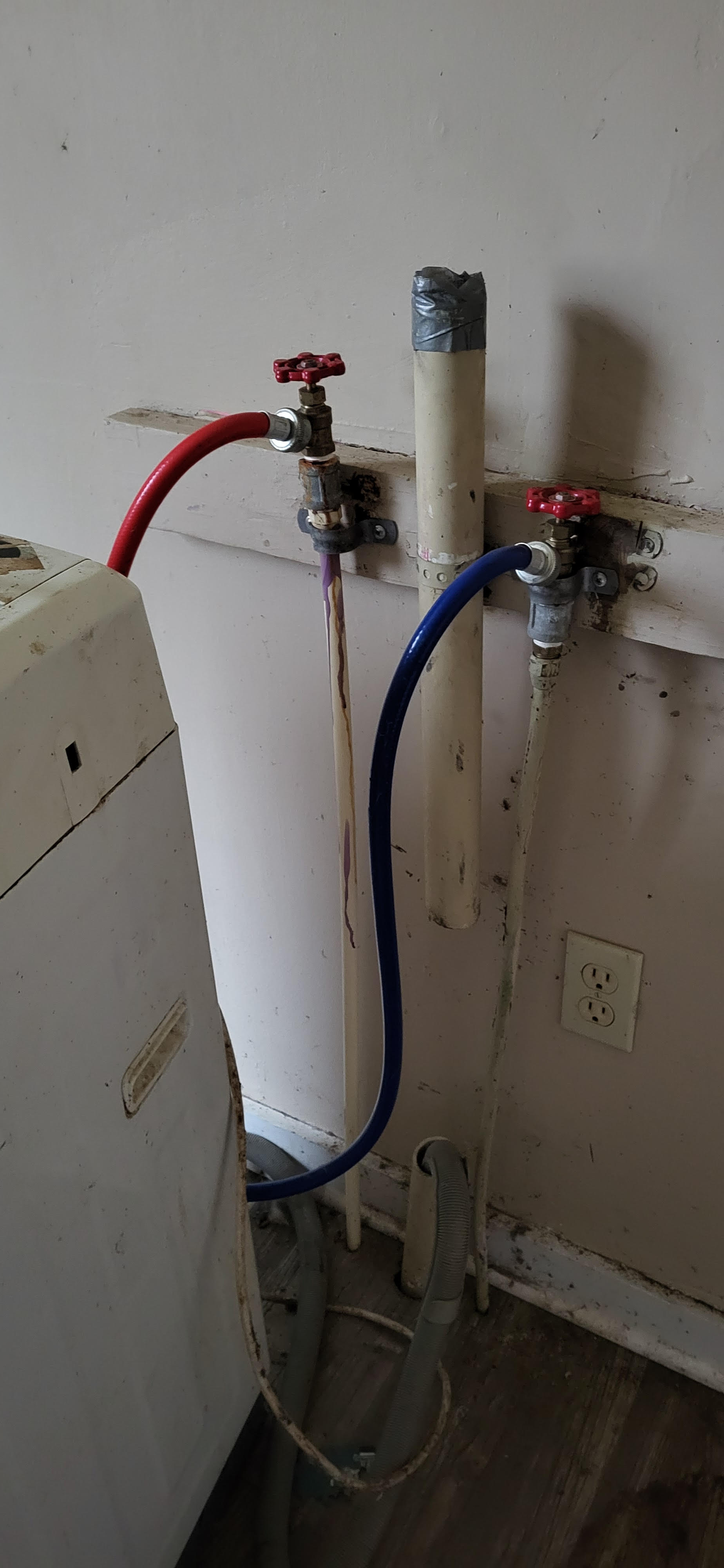 908 E  Edison St Independnce KS 67301