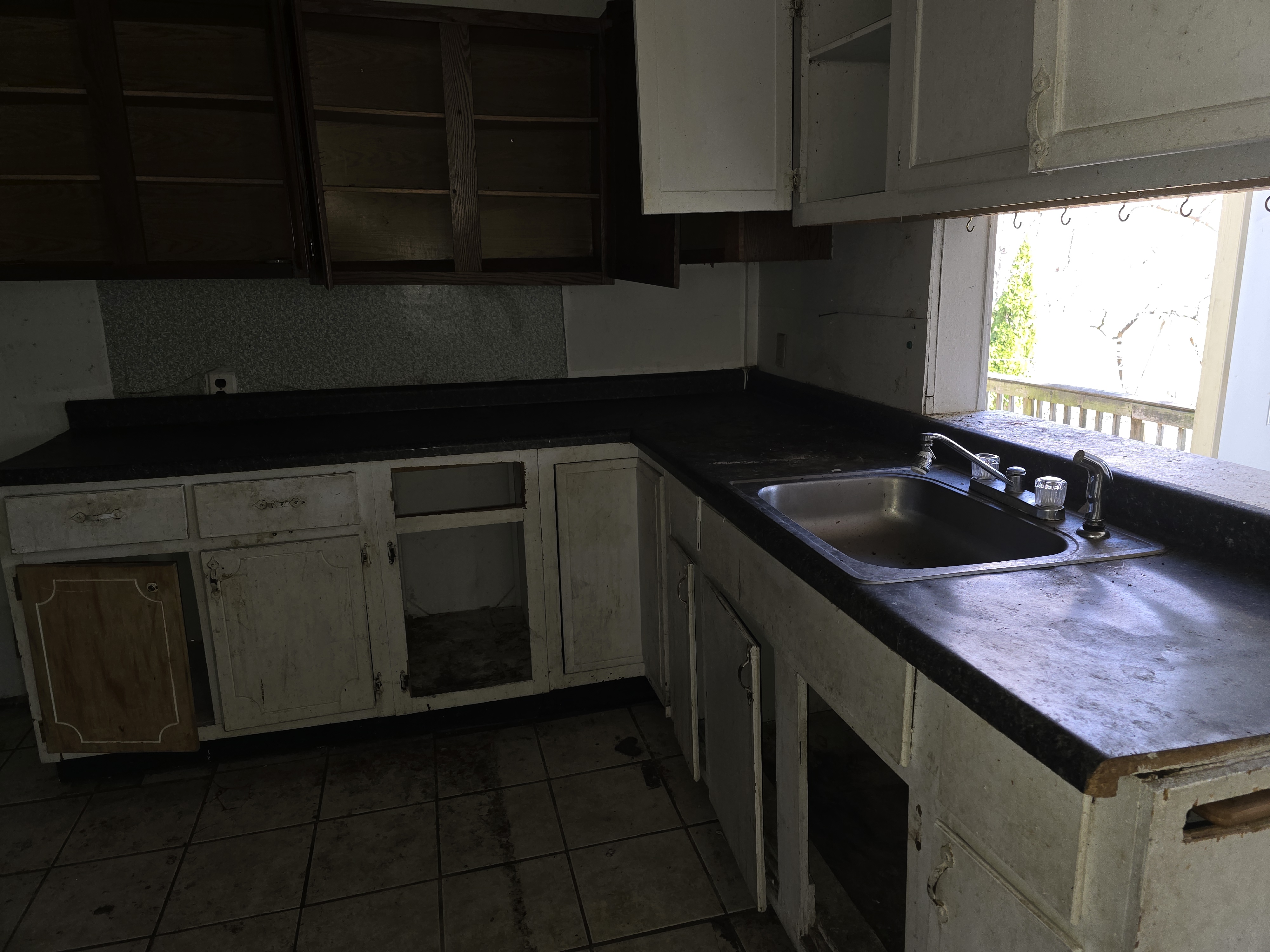 1806 N Peoria Ave Peoria IL 61603