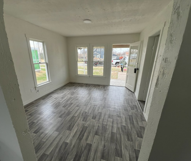205 S Kansas St, Plainville, KS 67663