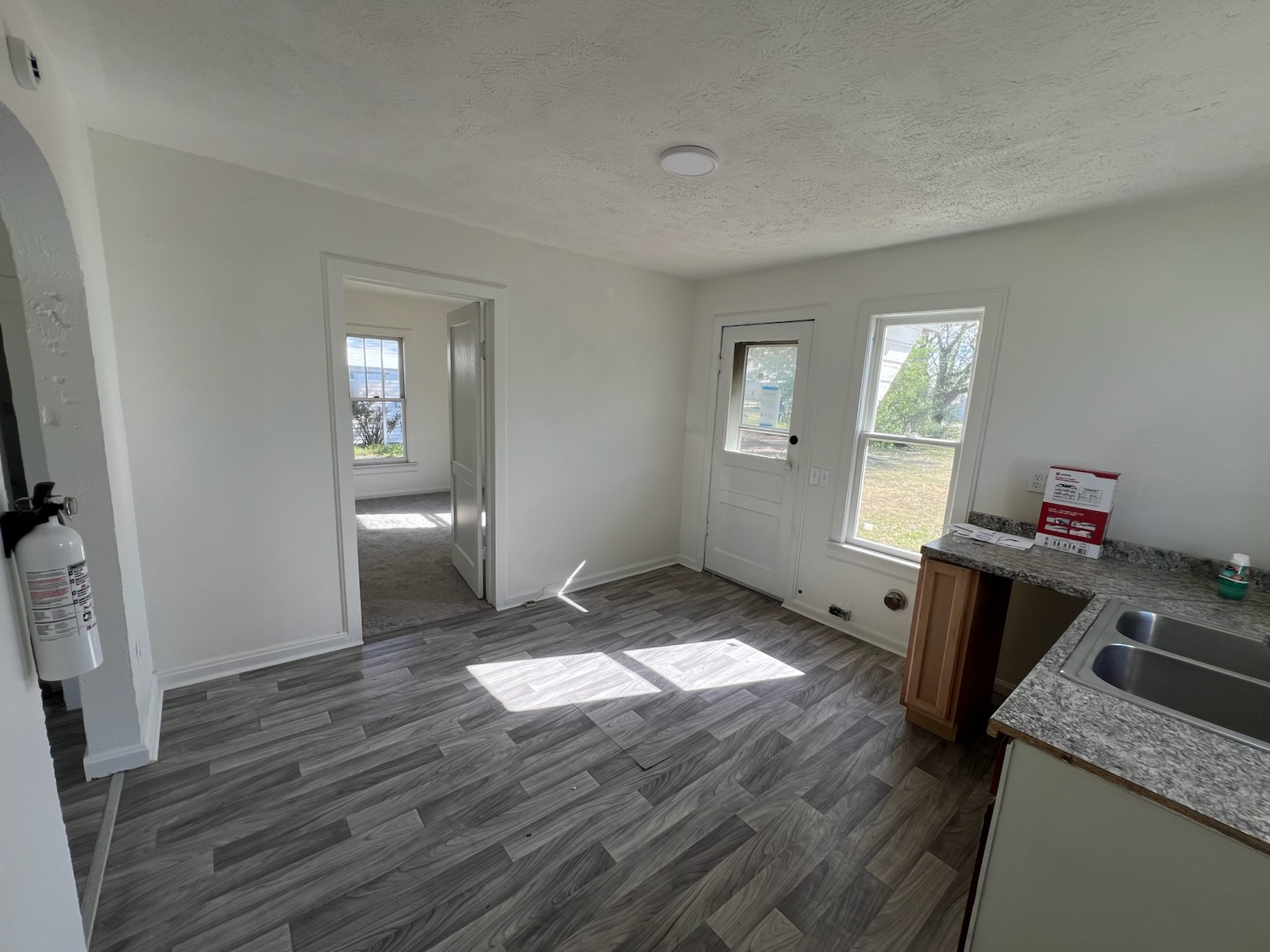 205 S Kansas St, Plainville, KS 67663
