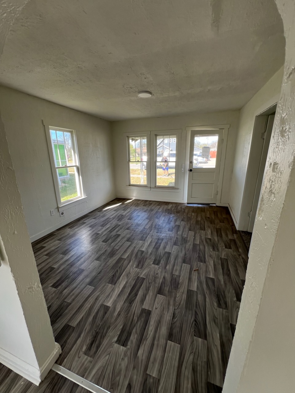 205 S Kansas St, Plainville, KS 67663