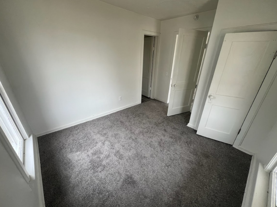 205 S Kansas St, Plainville, KS 67663