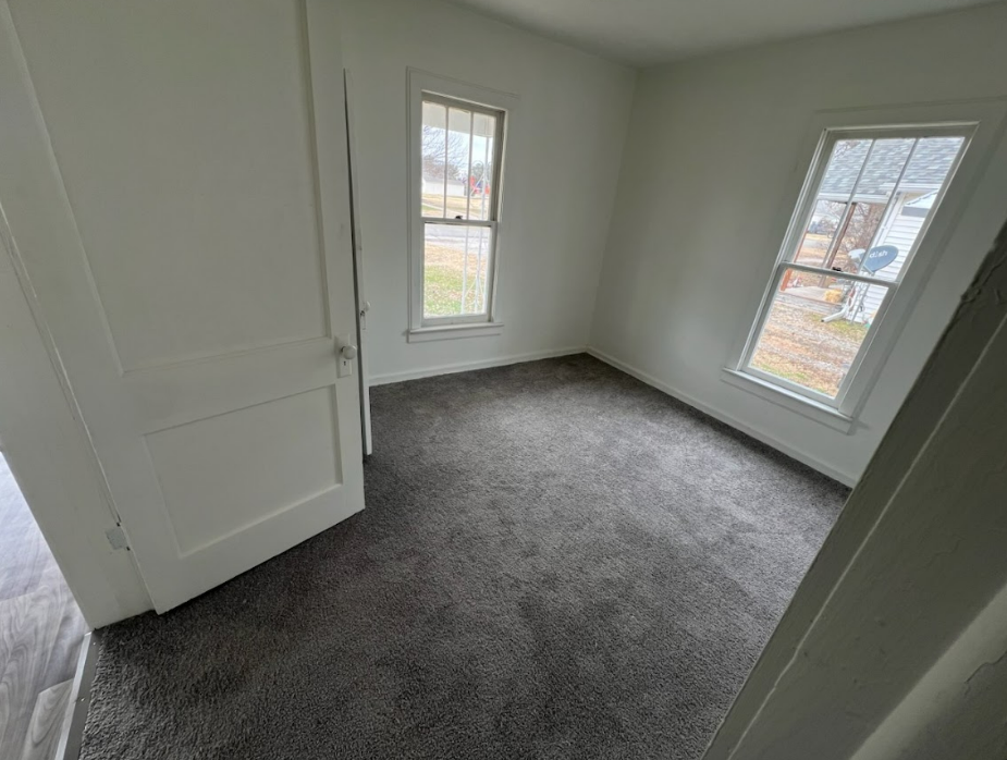 205 S Kansas St, Plainville, KS 67663