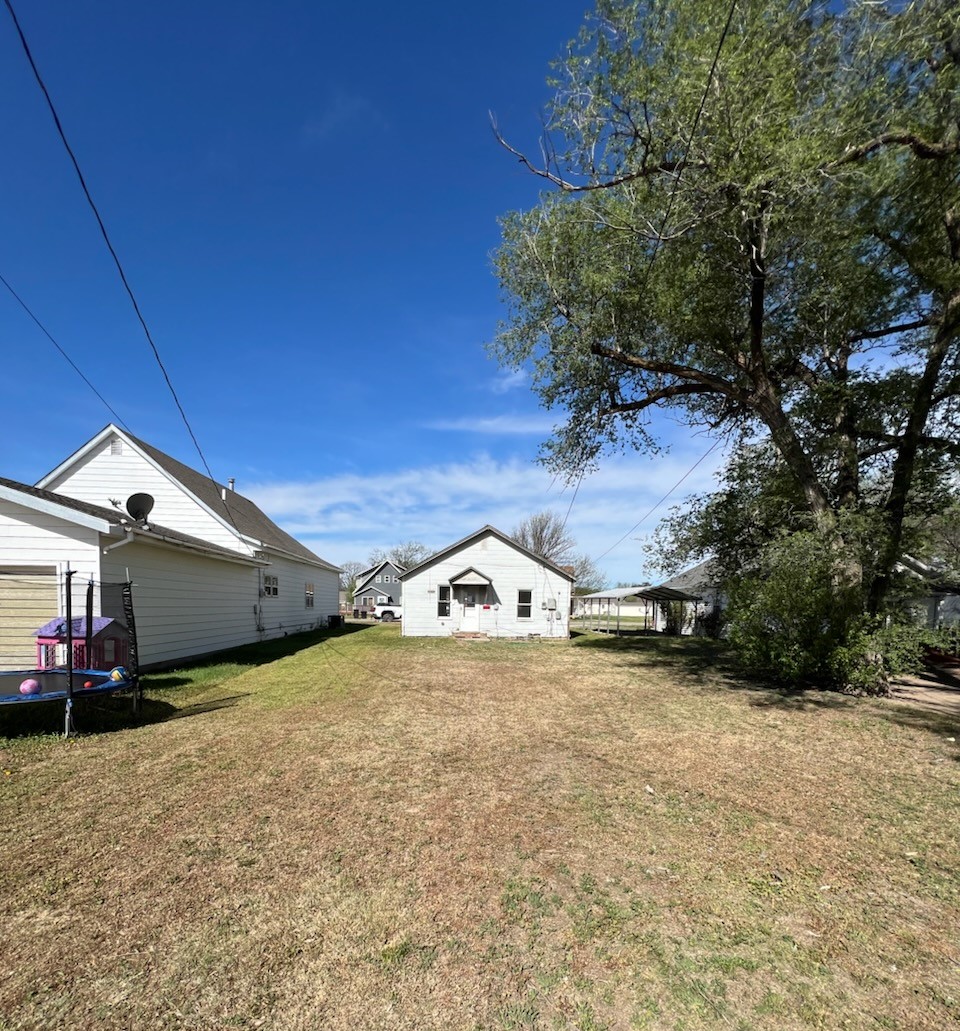 205 S Kansas St, Plainville, KS 67663