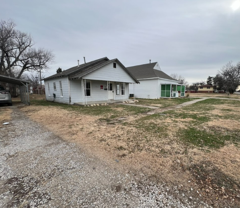 205 S Kansas St, Plainville, KS 67663