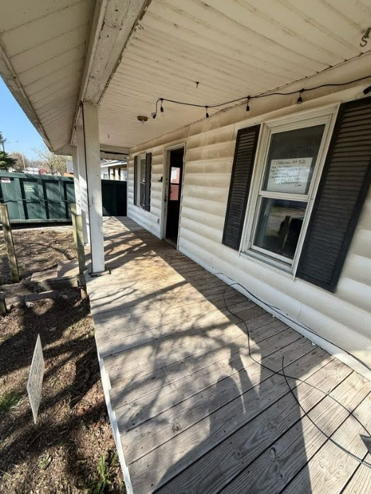 220 S Main St Griffin IN 47616