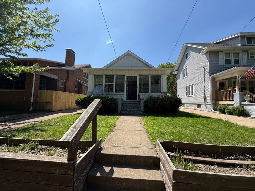 314 E McClure Ave Peoria IL 61603