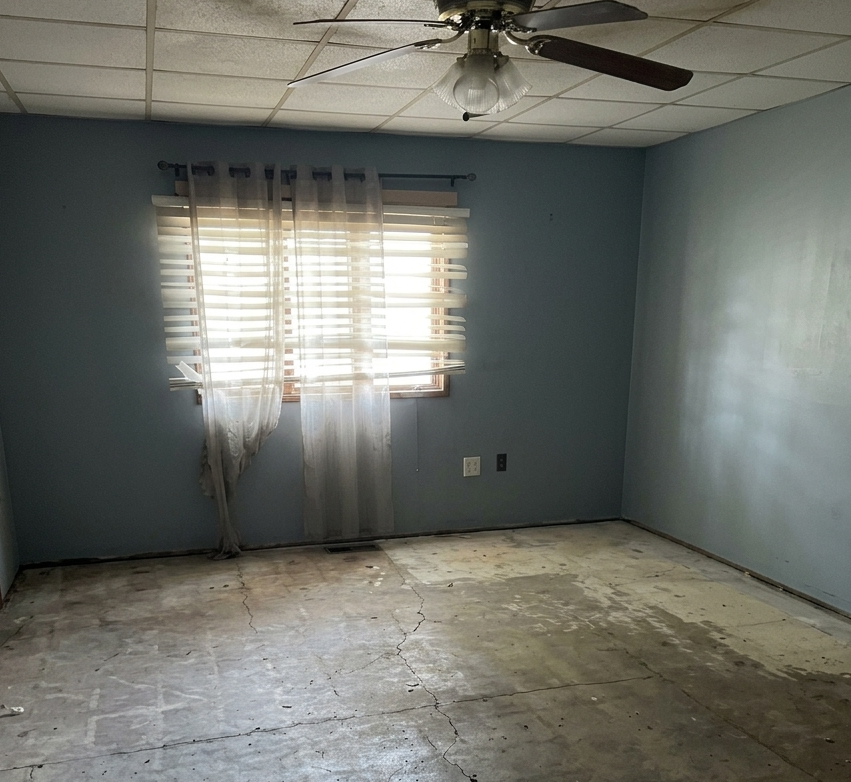 521 W Franklin St Hartford City IN 47348