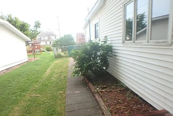 521 W Franklin St Hartford City IN 47348